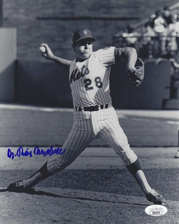 AUTOGRAPHED DR MIKE MARSHALL 8X10 New York Mets photo JSA