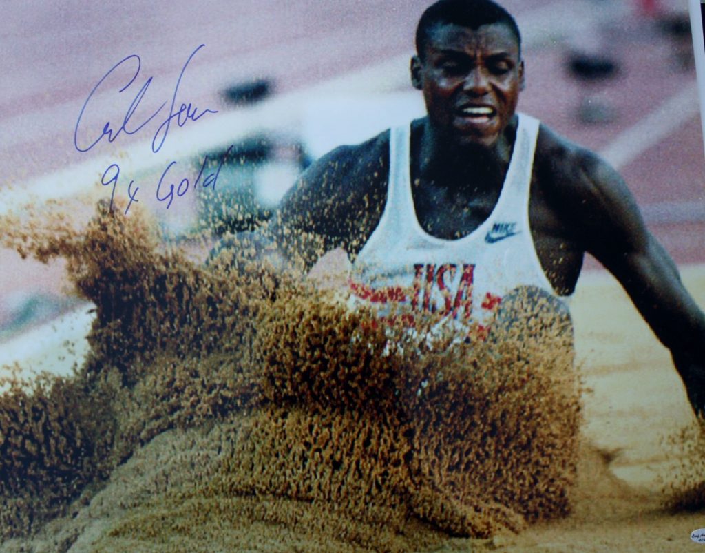 Autographed Carl Lewis Olympics 16x20 Photo - Main Line Autographs