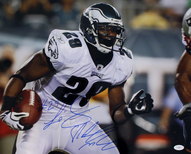 Autographed Lesean Mccoy Philadelphia Eagles 16x20 Photo - Jsa - Main 