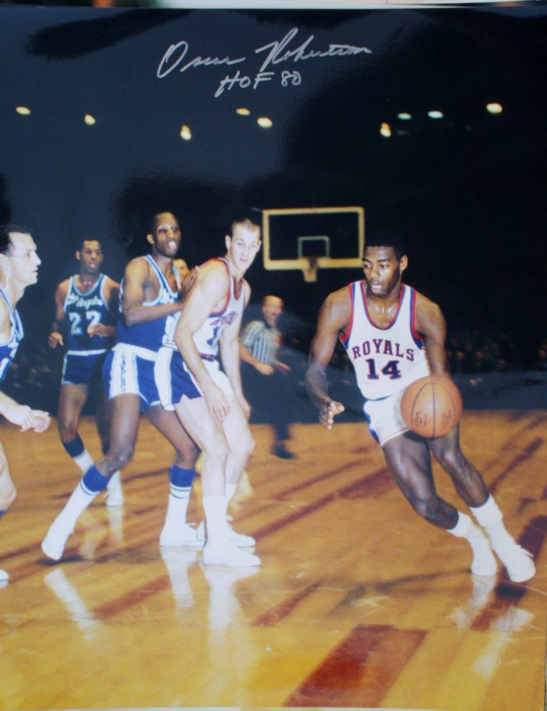 Autographed Oscar Robertson Cincinnati Royals 16x20 Photo - Main Line ...