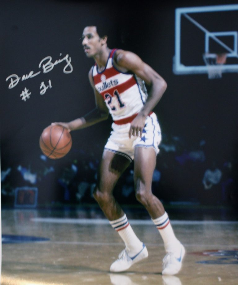 Autographed 16x20 Dave Bing Washington Bullets photo - Main Line Autographs