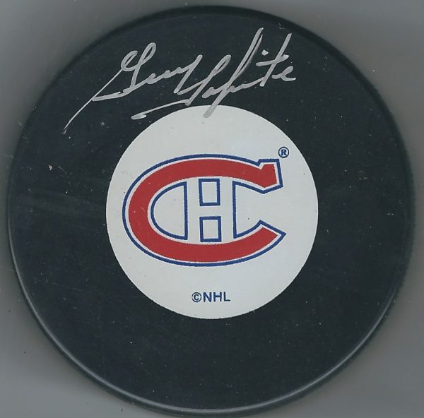 Autographed GUY LAPOINTE Montreal Canadiens Hockey Puck