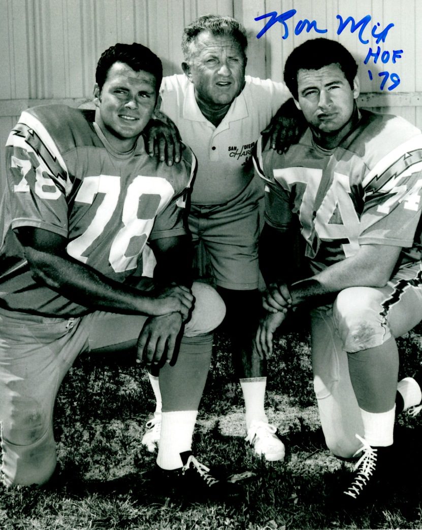 Autographed RON MIX 8X10 San Diego Chargers Photo - Main Line
