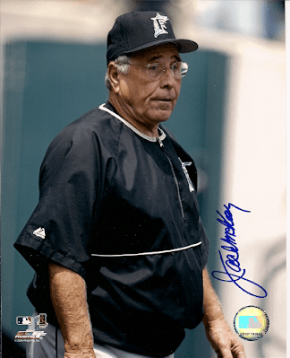 AUTOGRAPHED CLIFF FLOYD 8X10 Florida Marlins Photo - Main Line Autographs