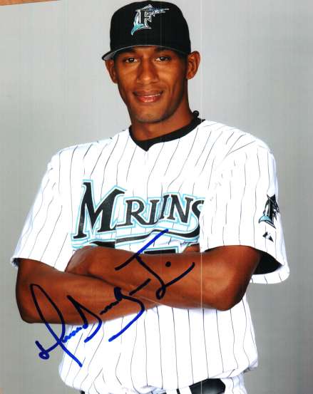 AUTOGRAPHED GARRETT COOPER 8X10 Miami Marlins Photo - Main Line Autographs