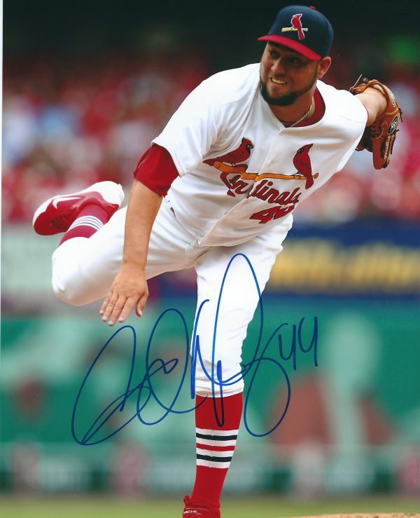 AUTOGRAPHED EDWARD MUJICA 8X10 St. Louis Cardinals photo