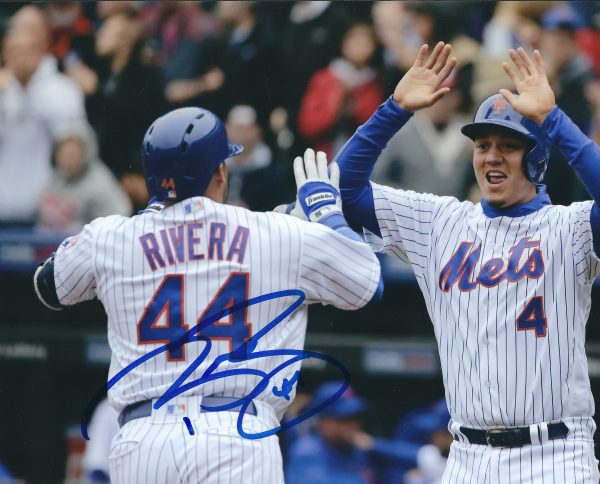 AUTOGRAPHED RENE RIVERA 8X10 New York Mets photo