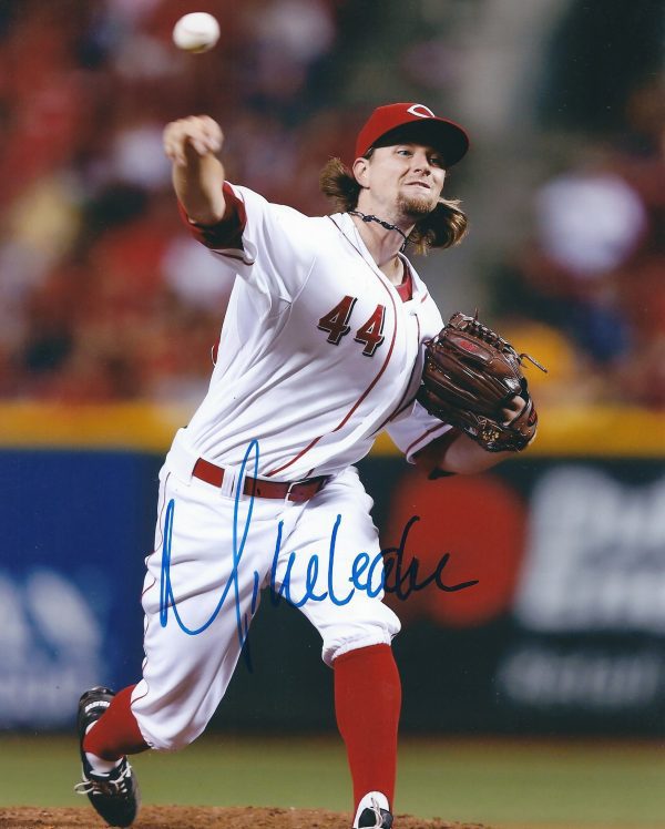 AUTOGRAPHED  photo MIKE LEAKE Cincinnati Reds