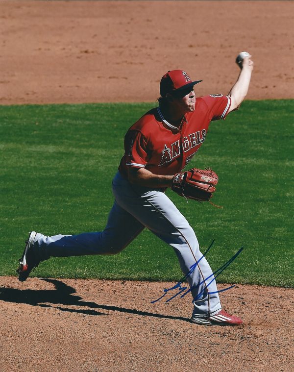 AUTOGRAPHED GREG MAHLE 8X10 Los Angeles Angels Photo