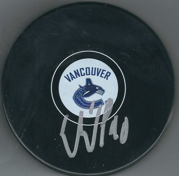 Autographed ELIAS PETTERSSON Vancouver Canucks Hockey Puck