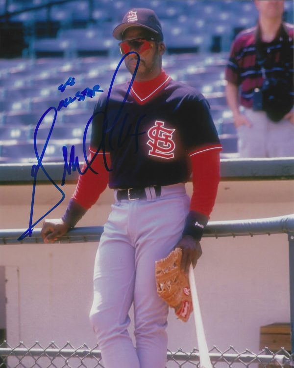 AUTOGRAPHED GERALD PERRY 8x10 St. Louis Cardinals photo