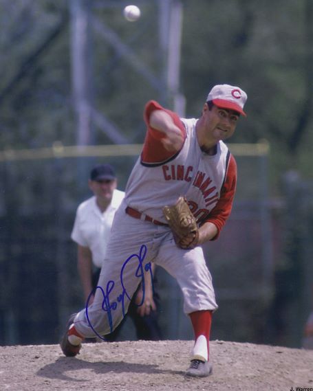 AUTOGRAPHED TOMMY HELMS 8x10 Cincinnati Reds Photo - Main Line