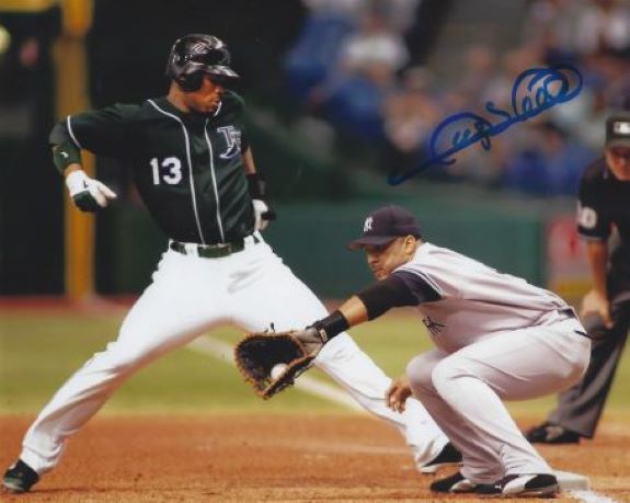 AUTOGRAPHED GARY SHEFFIELD 8x10 New York Yankees Photo - Main Line  Autographs