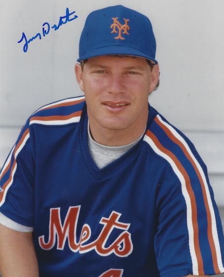 AUTOGRAPHED LENNY DYKSTRA 8X10 New York Mets photo - Main Line Autographs