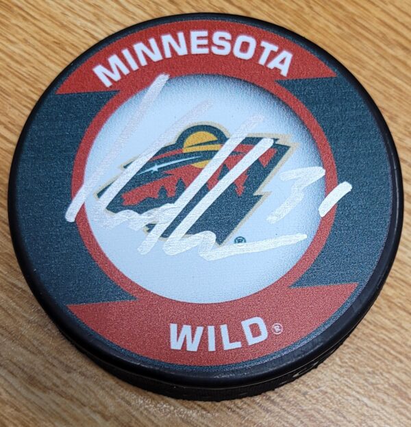 Autographed KAAPO KAHKONEN Minnesota Wild Hockey Puck