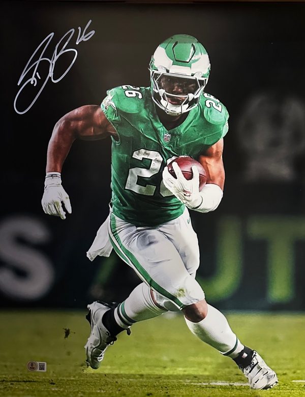 Autographed Saquon Barkley Philadelphia Eagles 16x20 Photo -Beckett Witness