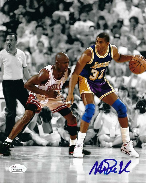 Autographed MAGIC JOHNSON 8x10 Los Angeles Lakers Photo / JSA COA