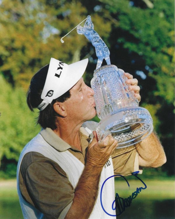 Autographed GIL MORGAN 8X10 PGA Tour Golf Photo