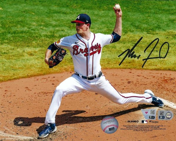 AUTOGRAPHED Max Fried 8X10 Atlanta Braves photo